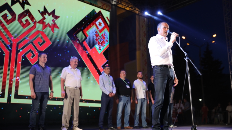 Глава Чувашии Михаил Игнатьев принял участие в церемонии награждения победителей XI Международного фестиваля фейерверков