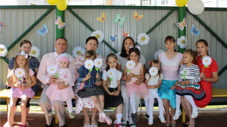 В чебоксарских детских садах проходят мероприятия в честь Дня семьи, любви и верности
