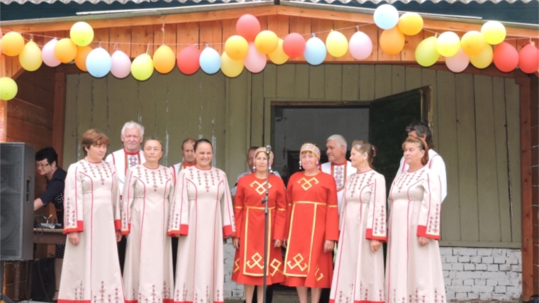 Работники культуры Атнарского сельского поселения на праздновании Дня деревни Сормово