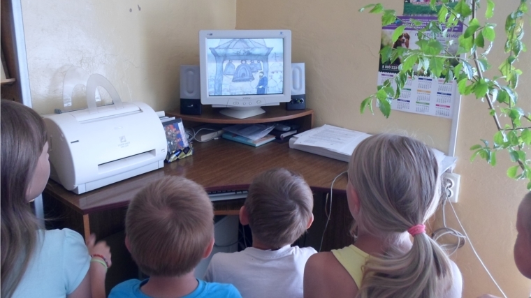 6 июля в Русско-Алгашинской сельской библиотеке с детьми прошел час информации «Семья – любви великой царство»