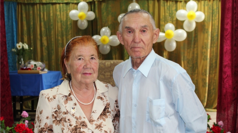 60 лет – в любви и согласии: супруги Васильевы отметили бриллиантовый юбилей супружеской жизни