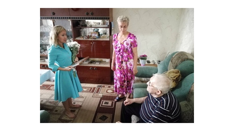 В Калининском районе г. Чебоксары супруги Евграфовы отмечают 50-летие совместной жизни
