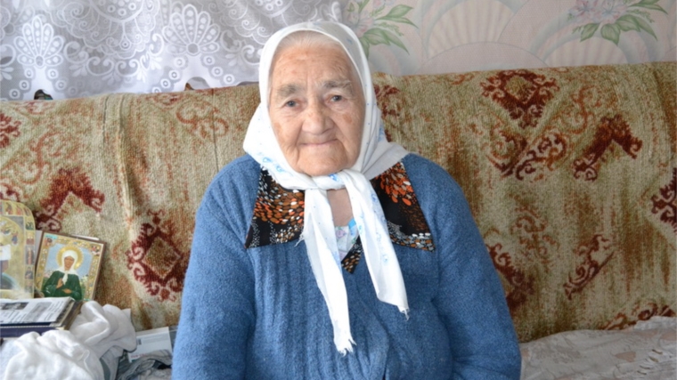 В честь 90-летнего юбилея поречанке Бабич Марии Петровне вручено персональное поздравление Президента России