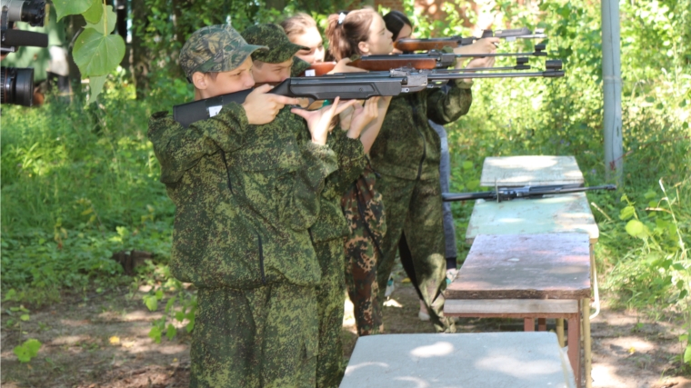 В Чебоксарах стартовали военно-спортивные лагерные сборы «Патриот»