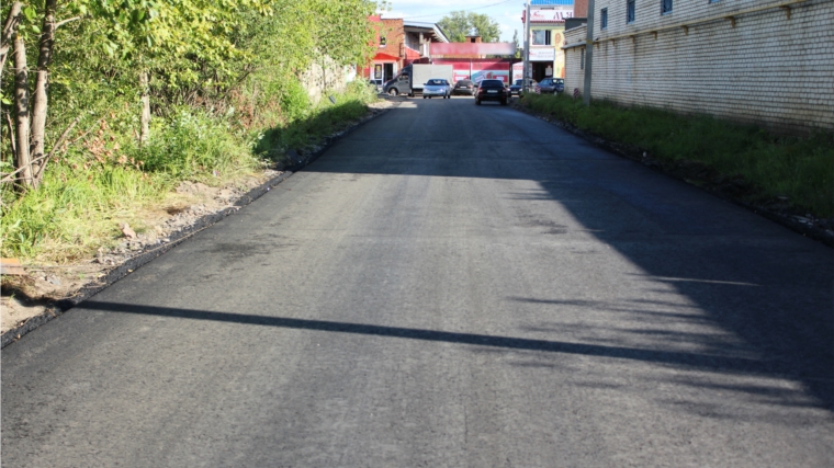 В г. Канаше подходят к завершению работы по ремонту автомобильной дороги по улице Котовского