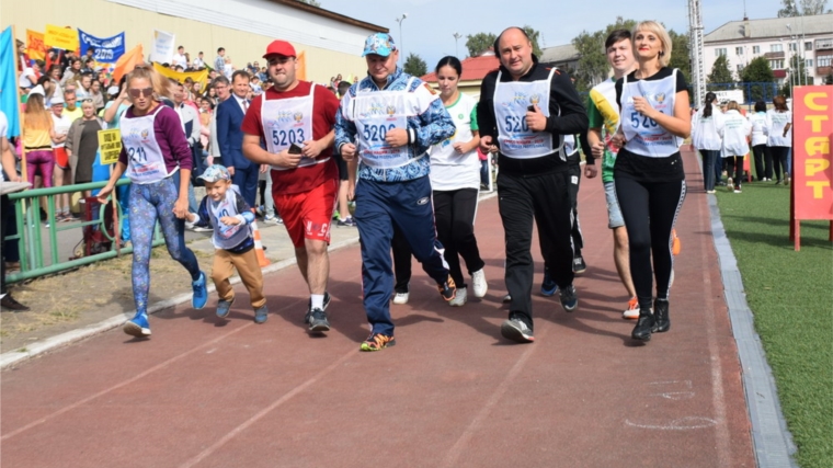 В рамках празднования Дня города Шумерля и Всероссийского дня бега «Кросса нации - 2018» состоялась легкоатлетическая эстафета на призы газеты «Вперед»