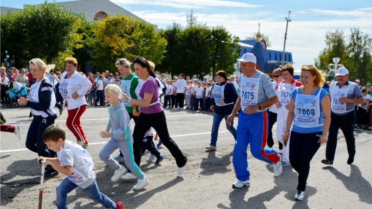 Уполномоченный по правам ребенка в Чувашской Республике Елена Сапаркина приняла участие в "Кросс Нации-2018" в Яльчикском районе