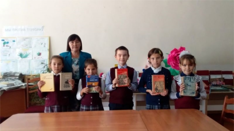 В Тораевской сельской библиотеке прошел литературный урок «За счастливую жизнь»