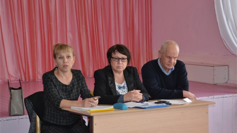 Первый заместитель министра Лариса Арсентьева возглавила информационную группу в Алатырском районе