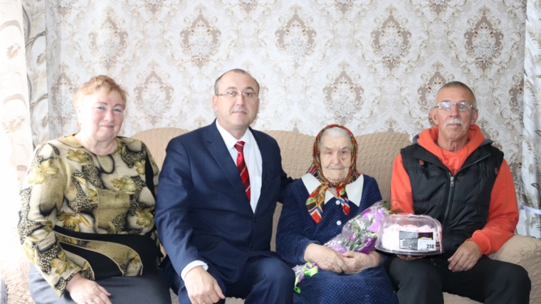 95-летний юбилей отметила жительница Алатыря, участница Великой Отечественной войны Клавдия Алексеевна Милешина