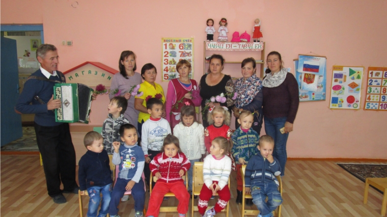 Работники культуры д. Сыбайкасы поздравили с Днем дошкольного образования