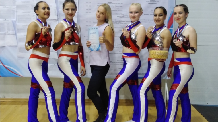 Команды спортивной школы №1 по фитнес-аэробике вернулись с Всероссийских соревнований