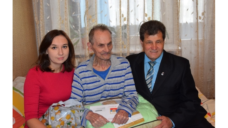 Долгожитель Московского района отметил 90-летний юбилей