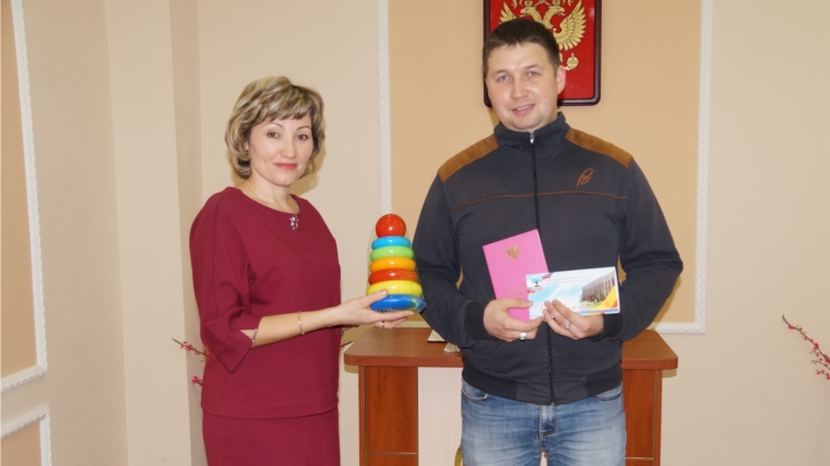 В Ленинском районе г. Чебоксары зарегистрирован 1300-й новорожденный 2018 года