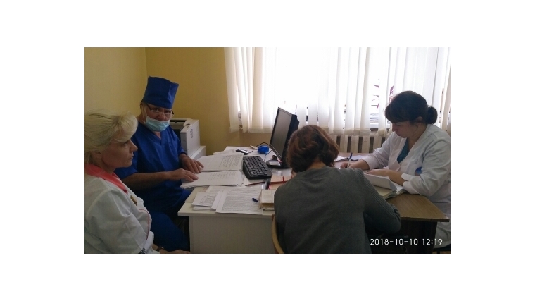 Врачи-онкологи Республиканского клинического онкологического диспансера провели выездной прием в Яльчикской центральной районной больнице