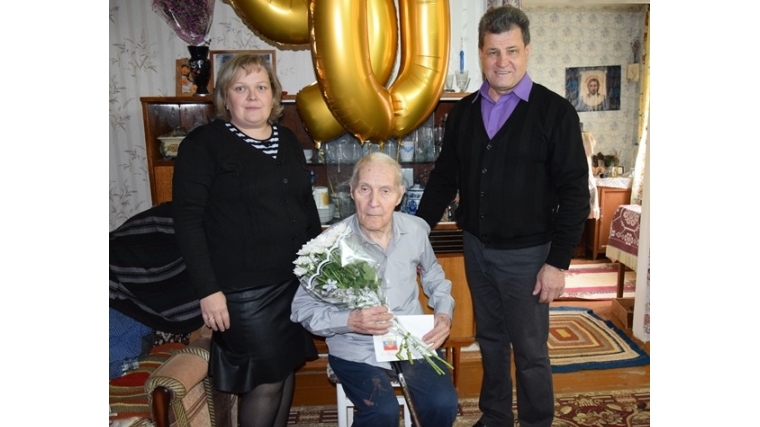 Долгожитель Московского района отметил 90-летний юбилей