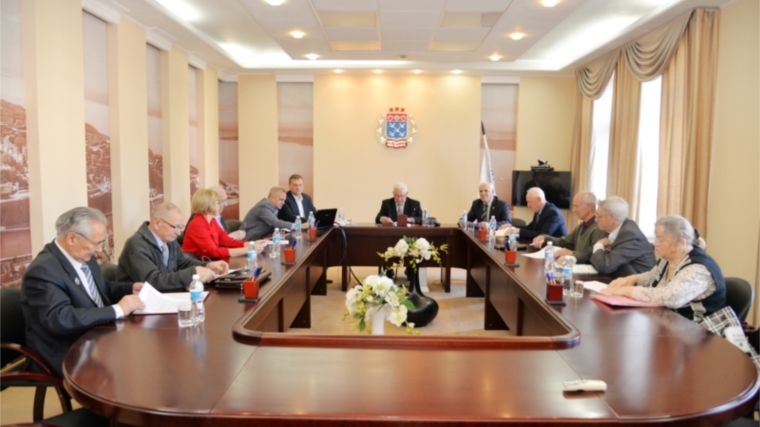 Совет старейшин при Чебоксарском городском Собрании депутатов обсудил проблемы, касающиеся транспортного обслуживания населения в городе Чебоксары
