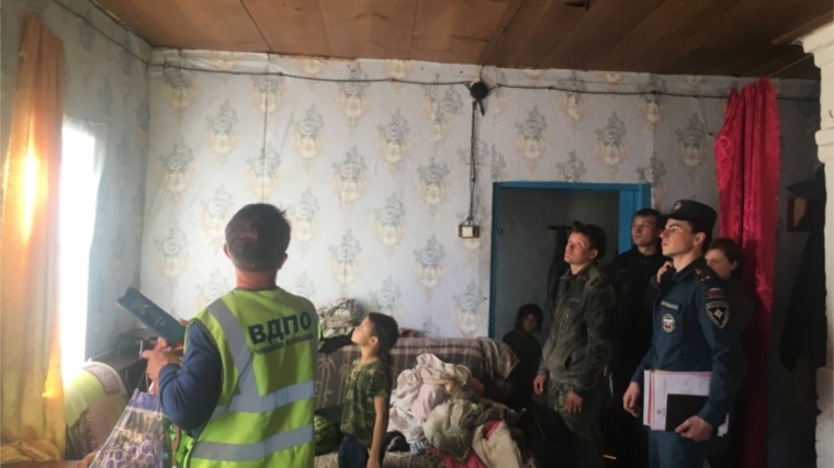 В Канашском районе сотрудники МЧС России и ВДПО провели рейд по неблагополучным семьям
