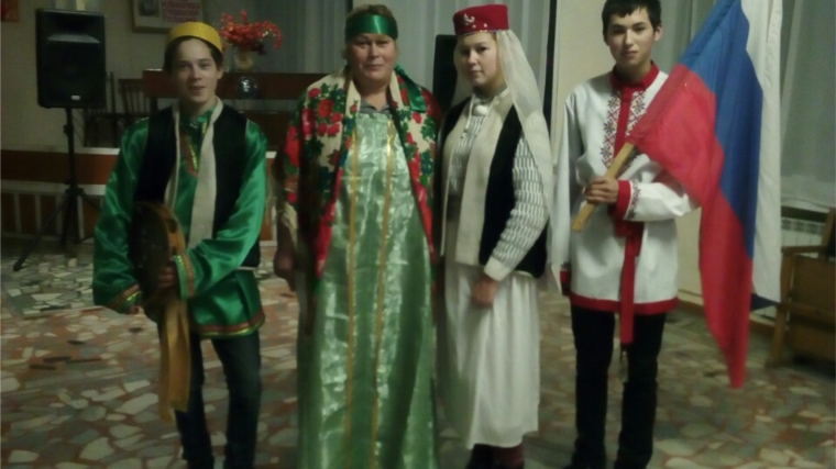 В Испуханском СДК прошел вечер отдыха для молодежи «В дружбе народов - единство России"