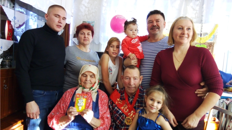 80летний юбилей отметил житель села Туруново Самакин Иван Петрович