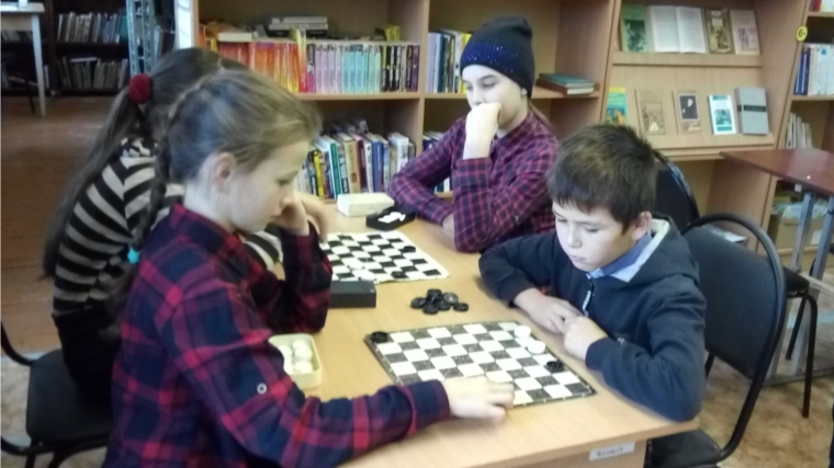 Шашечно- шахматный турнир среди школьников
