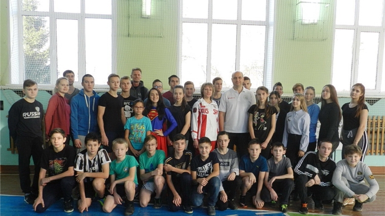 Алексей Мурыгин приветствовал участников соревнований по двоеборью среди учащихся чебоксарских школ