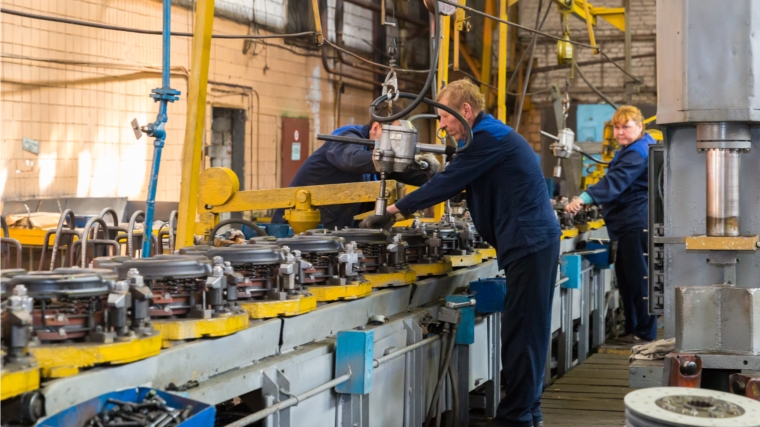 За полгода на Чебоксарский агрегатный завод трудоустроено более 280 новых сотрудников