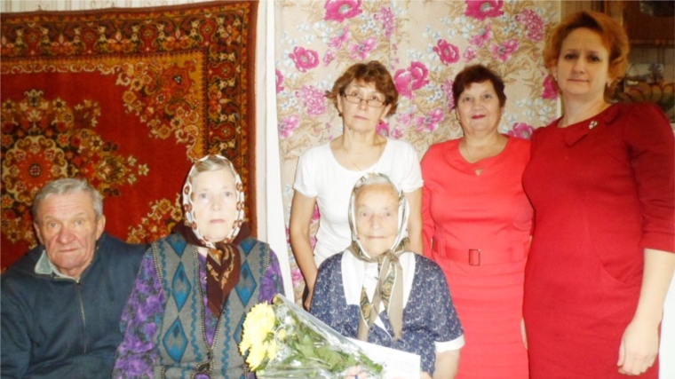 90-летний юбилей отметила жительница с. Кудеиха Анисимова Нина Михайловна