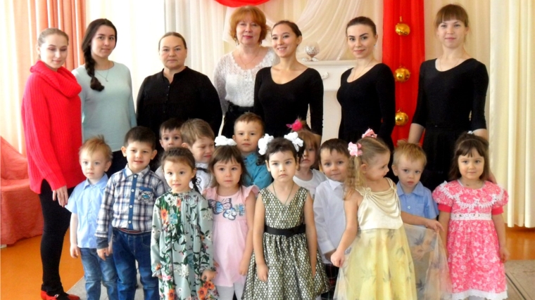 Благодаря сетевому взаимодействию чебоксарские дошколята познакомились с особенностями хореографического искусства