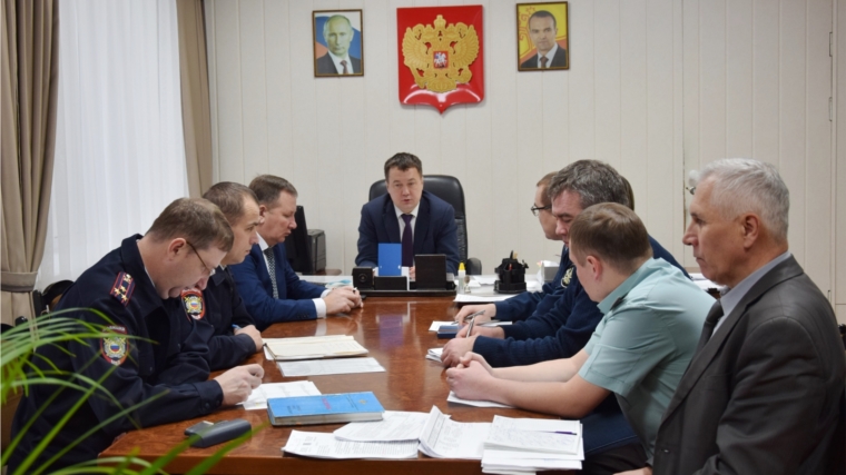 В Московском районе руководители правоохранительных органов обсудили вопросы безопасности в предновогодние дни