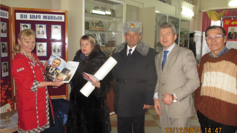 Герой России генерал Н.Ф. Гаврилов посетил краеведческий музей