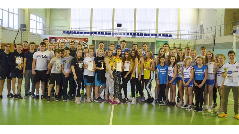В Шумерле определены победители муниципального этапа «Школьной волейбольной лиги»