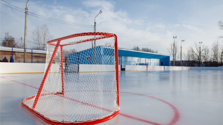 В селе Лащ-Таяба Яльчикского района появилась новая хоккейная площадка
