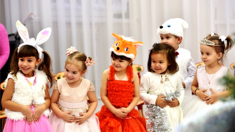 В детских садах г. Чебоксары состоялись около 1400 новогодних утренников