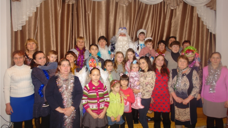 30 декабря в Краснооктябрьском сельском клубе состоялся Новогодний бал-маскарад "Как-то раз под Новый Год"