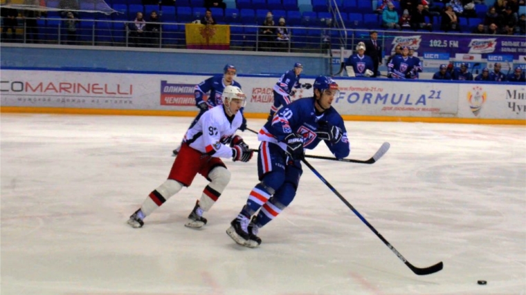 ХК «Чебоксары» сыграл на домашнем льду с курганским «Юниором»