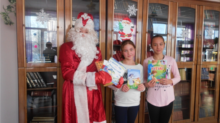 " Я знаю какую книгу выбрать" новинки детской литературы от Деда Мороза в Юманайской сельской библиотеке