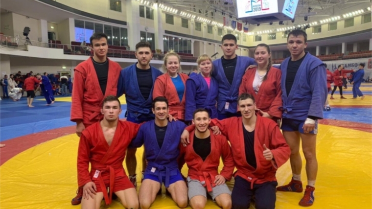 Ведущие самбисты Чувашии приняли участие в международных тренировочных сборах в Москве