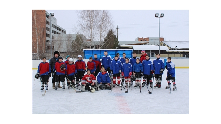 Сельские команды юных хоккеистов вышли на лед за «золотой шайбой»