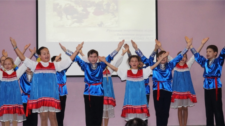 В Чебоксарский школе № 54 состоялся Фестиваль детского творчества «Белое Рождество – 2019»