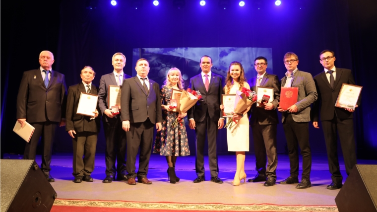Михаил Игнатьев поздравил журналистов и работников печати с профессиональным праздником
