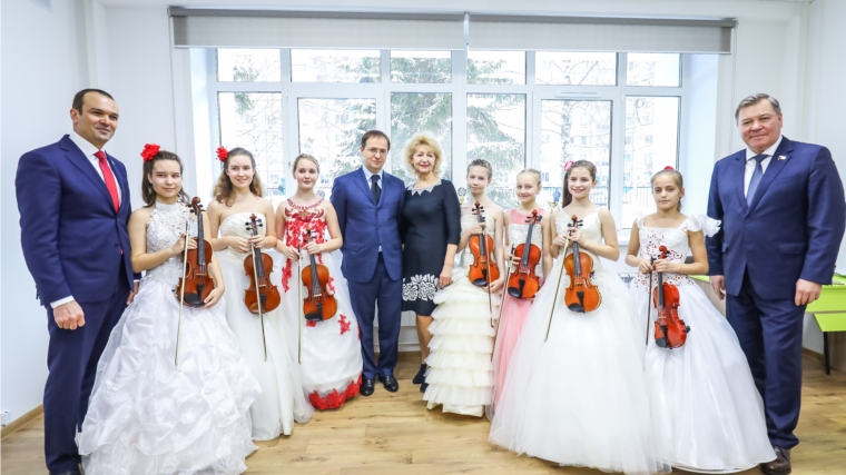 Министр культуры РФ Владимир Мединский высоко оценил работу Детской академии искусств столицы Чувашии