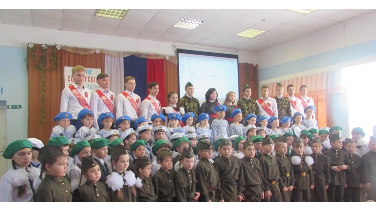 В Новочурашевской средней школе прошел фестиваль солдатской песни