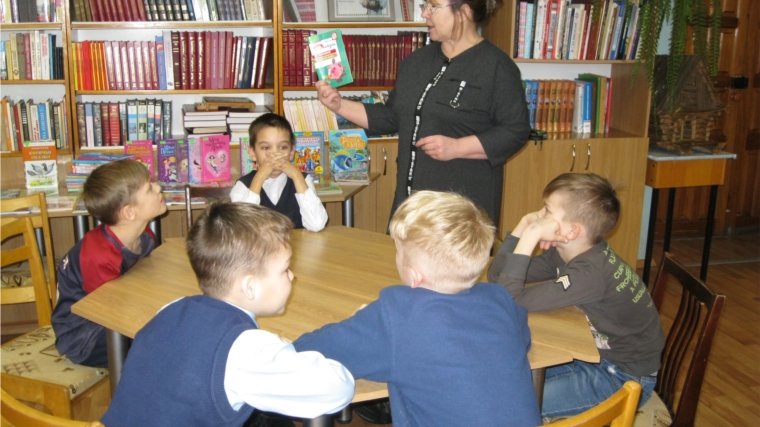 В детской библиотеке Комсомольского района проведена беседа «История о рублике»