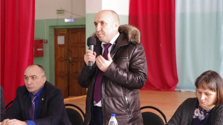Руководитель Минсельхоза Чувашии Сергей Артамонов встретился с жителями сельских поселений Канашского района