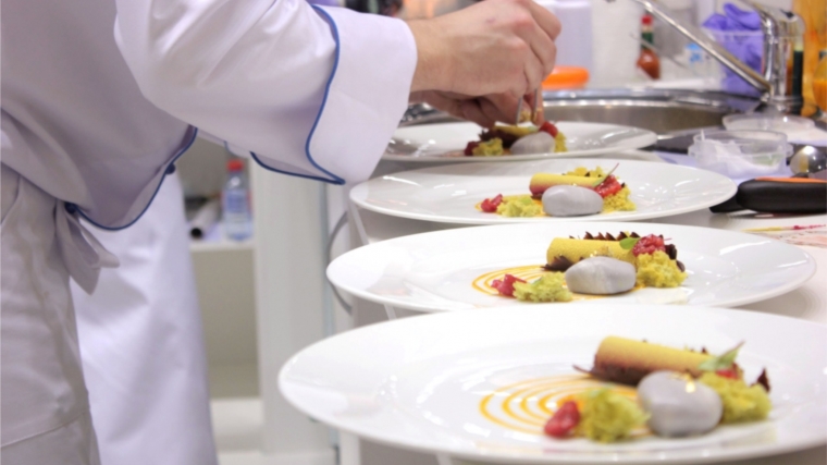Команда кулинаров Чувашии выехала в Москву для участия в шестом чемпионате Chef a la Russe