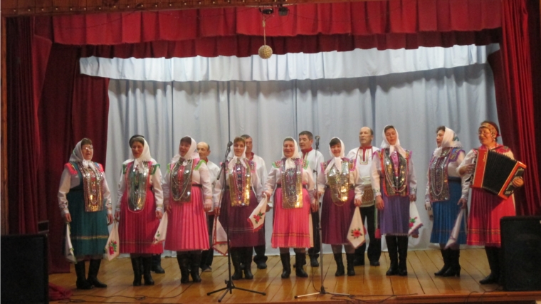 Концерт фольклорного коллектива «Тарават» в Тойгильдинском СДК.