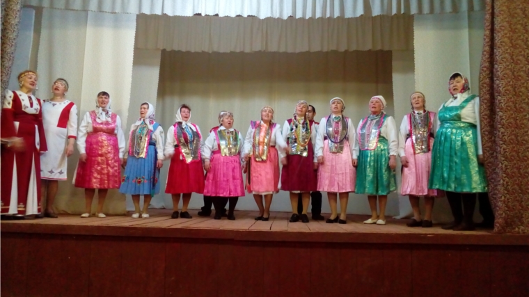 Большешиушский художественный коллектив «ÇÃЛКУÇ» с концертом в Елышском СК