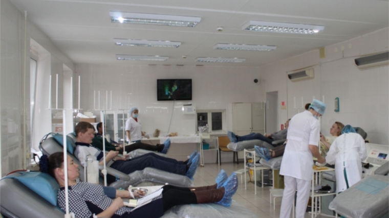 В Чебоксарах прошла благотворительная акция "Каплей крови спасем жизнь"