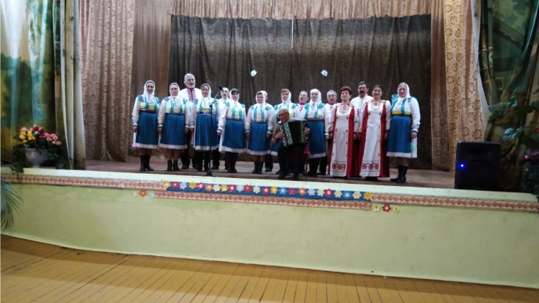Творческий коллектив "Араскал" с концертом в Анаткасах